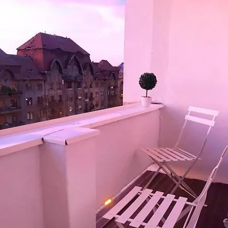 Joy Victoriei 7e-30 2