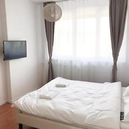 Joy Victoriei 7e-30 2 Appartement *