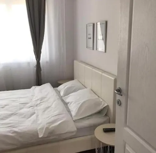 Joy Victoriei 7e-30 2 Apartment